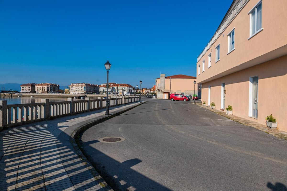 Apartamento céntrico con vistas al mar Villanueva De Arosa Extérieur photo